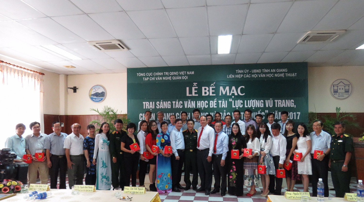 Closing Ceremony of 2017 An Giang Literary Creation Camp