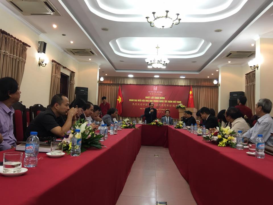 Vietnamese, Chinese writers hold exchange